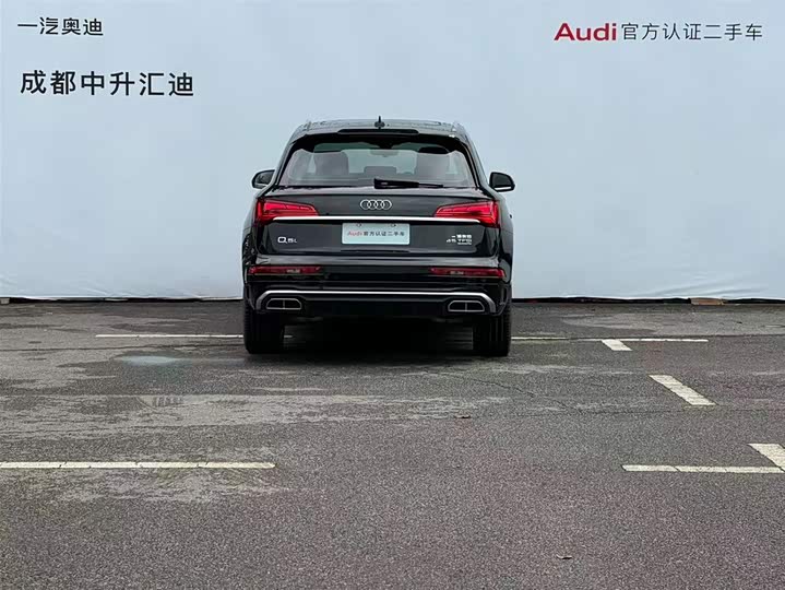 Фото 4 - Audi Q5L