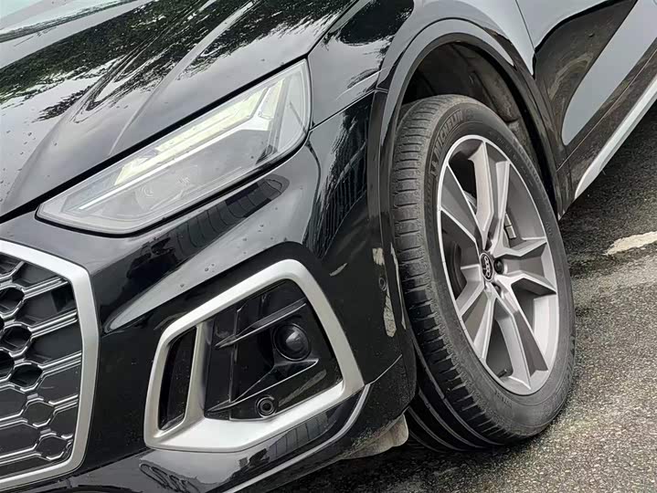 Фото 7 - Audi Q5L
