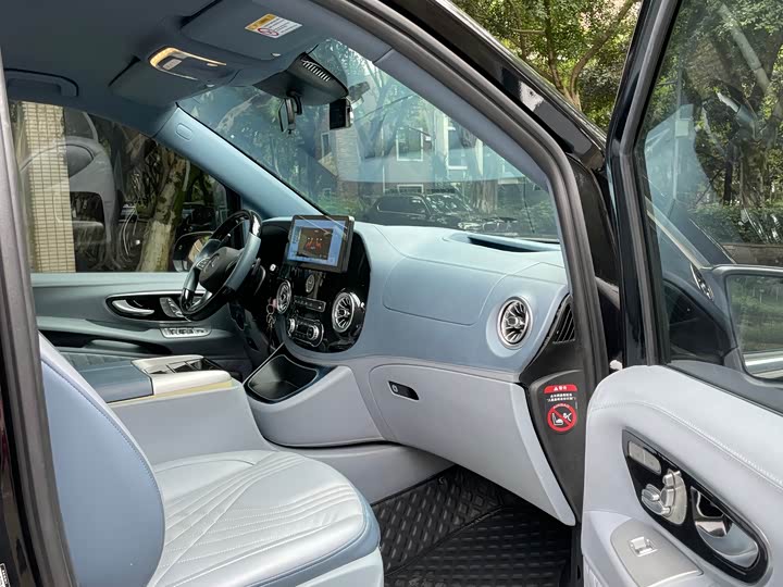 Фото 13 - Mercedes-Benz Vito