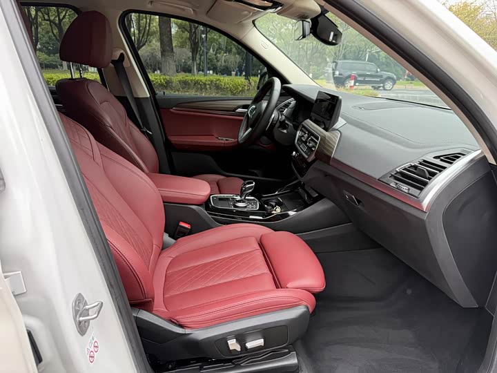 Фото 16 - BMW X3