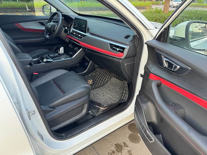 Фото 10 - Chery Tiggo 7