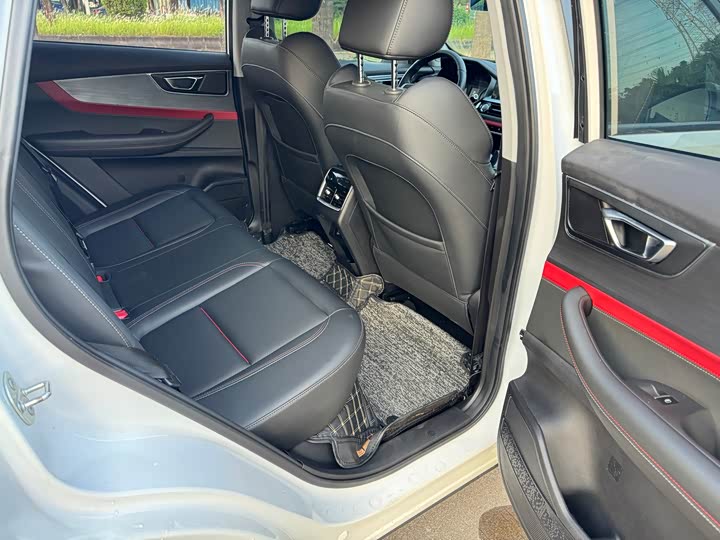 Фото 9 - Chery Tiggo 7