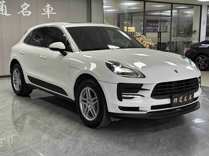 Фото 2 - Porsche Macan