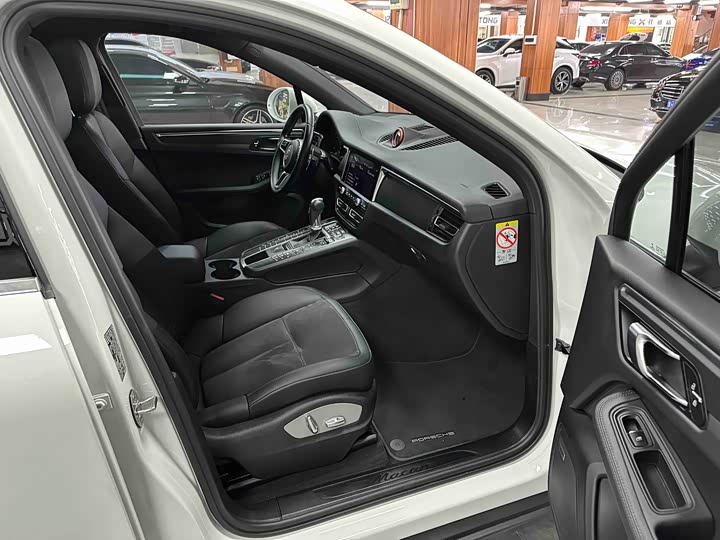 Фото 6 - Porsche Macan