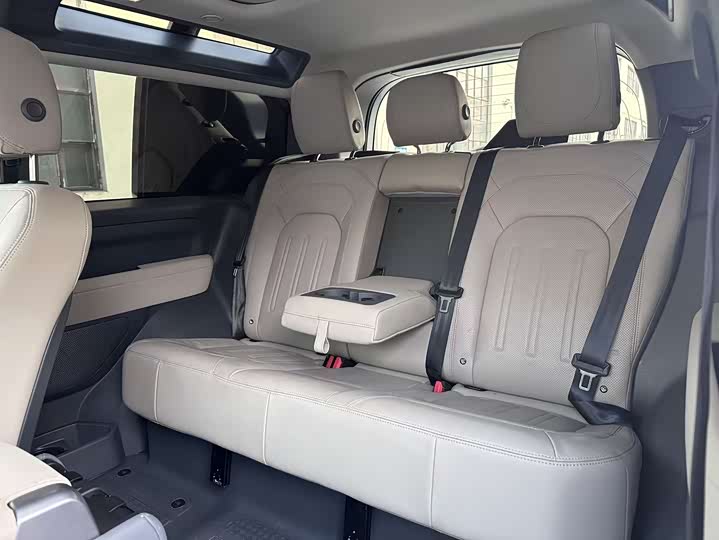 Фото 11 - Land Rover Defender