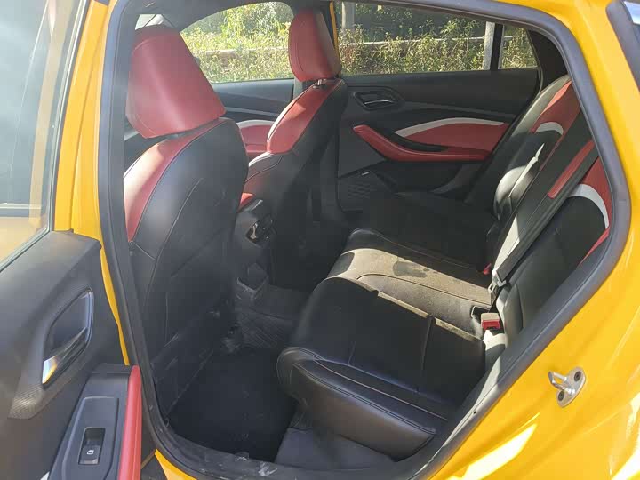 Фото 6 - MG Motor 5