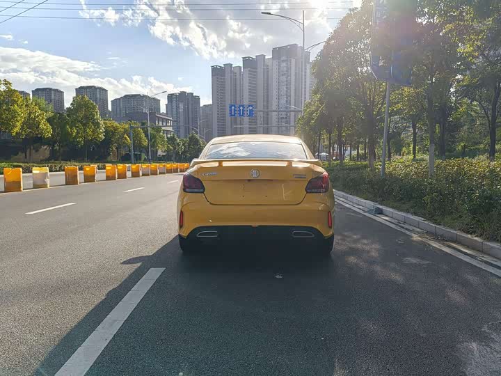 Фото 8 - MG Motor 5