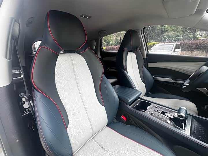 Фото 13 - BYD Yuan Plus