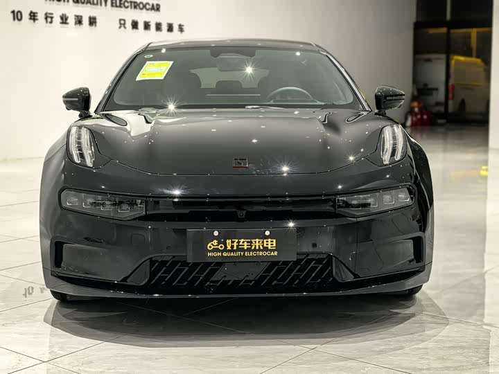 Фото 2 - Zeekr 001