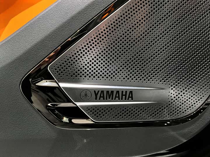 Фото 8 - Zeekr 001