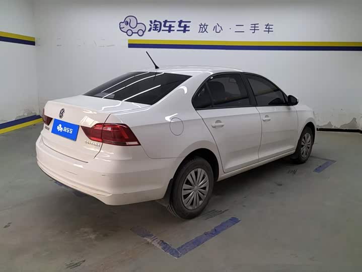 Фото 3 - Volkswagen Santana