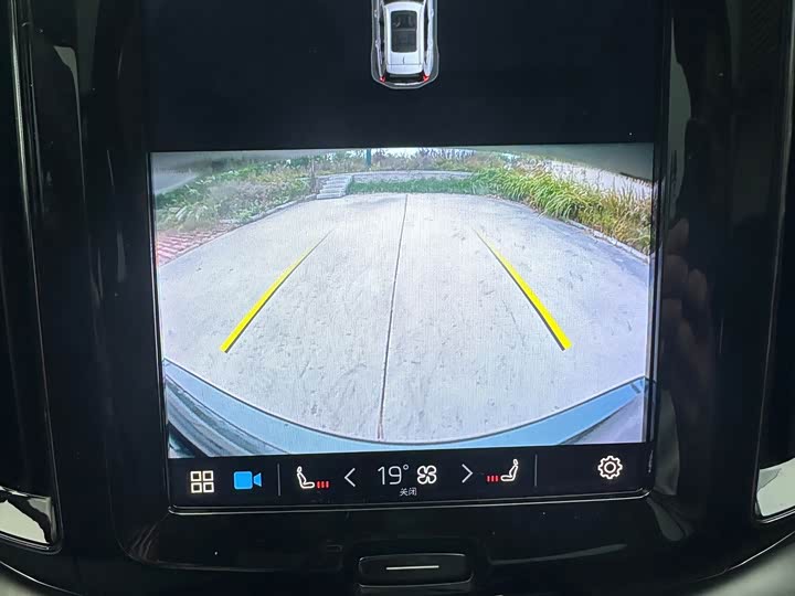 Фото 4 - Volvo XC60