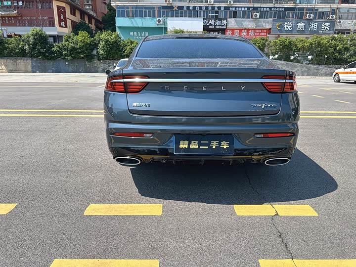 Фото 5 - Geely Preface