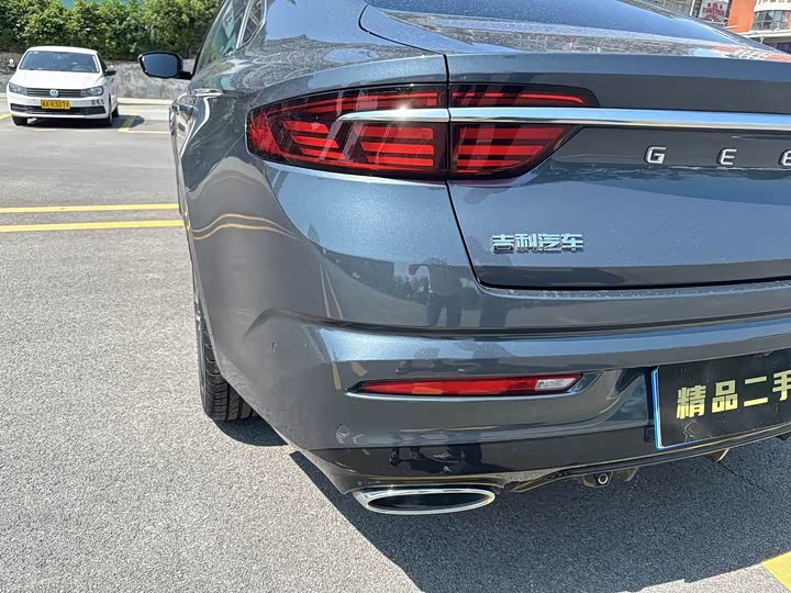 Фото 7 - Geely Preface