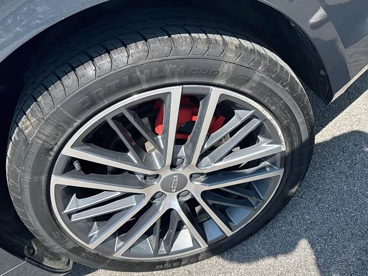 Фото 8 - Geely Preface