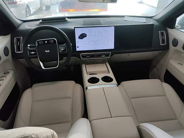 Фото 10 - LiXiang L6