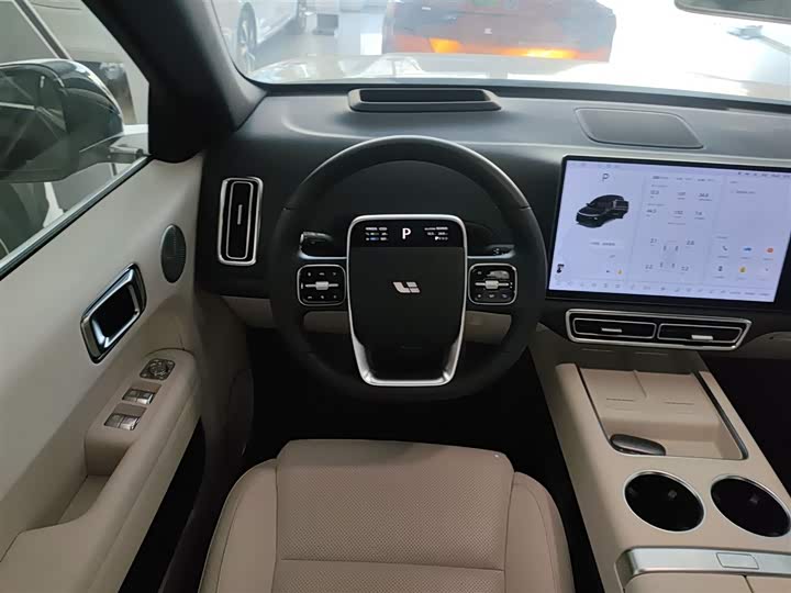 Фото 11 - LiXiang L6