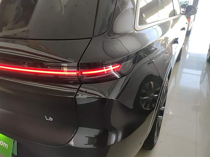 Фото 8 - LiXiang L6