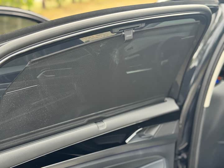 Фото 14 - Volkswagen Passat