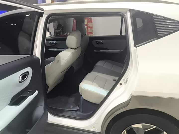 Фото 11 - GAC Aion Y