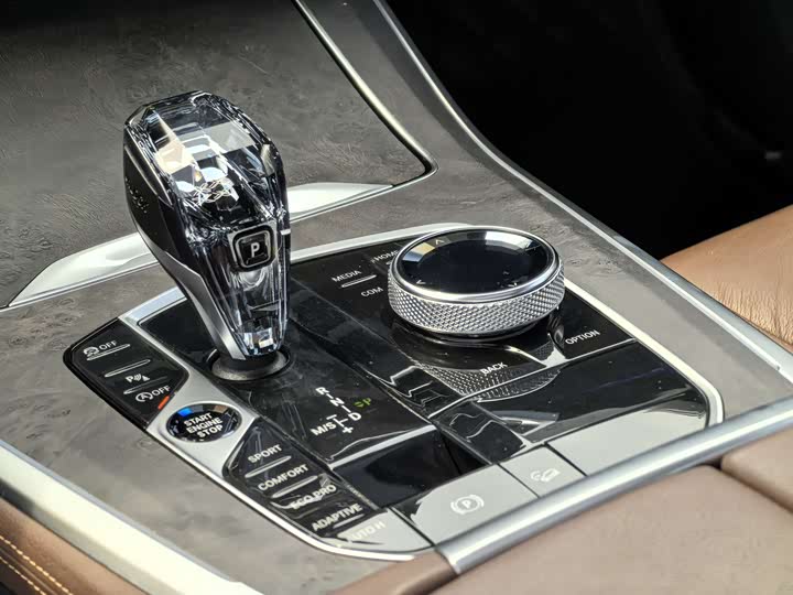 Фото 14 - BMW X5