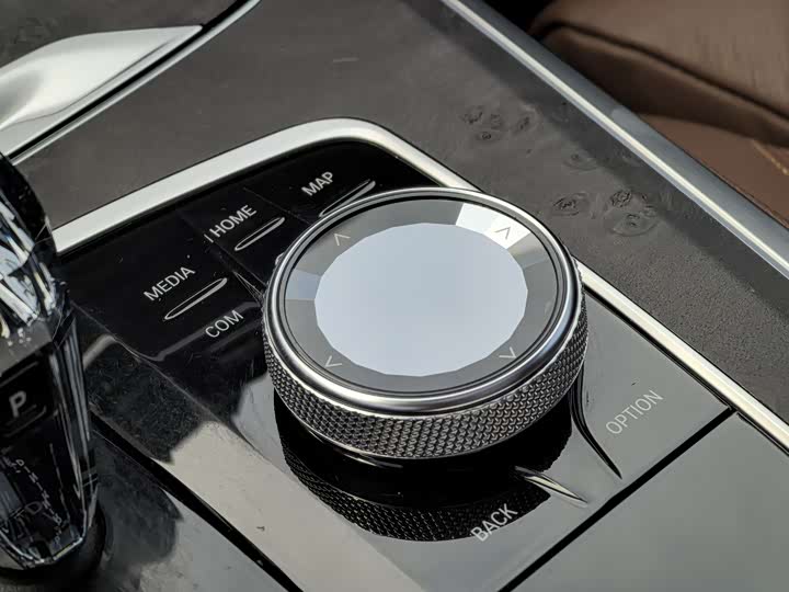 Фото 17 - BMW X5