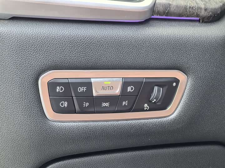 Фото 22 - BMW X5