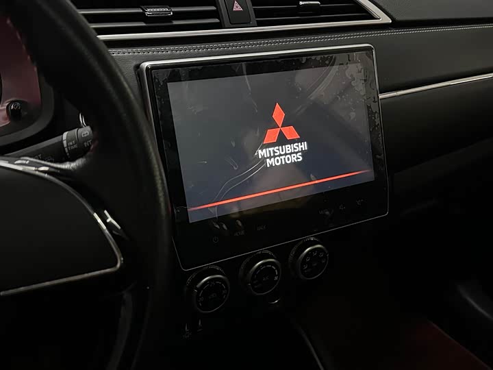 Фото 8 - Mitsubishi ASX