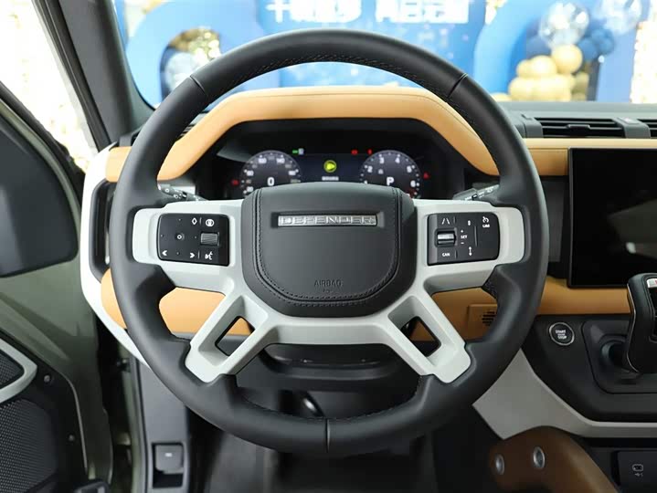 Фото 9 - Land Rover Defender