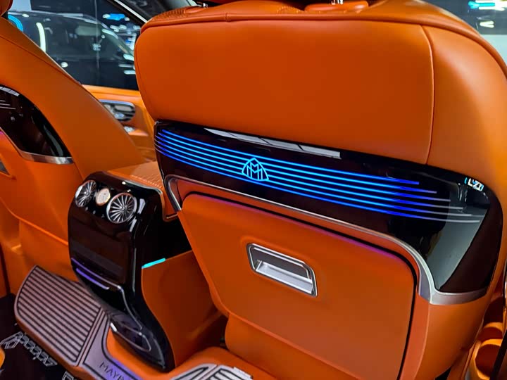 Фото 24 - Mercedes-Benz Vito