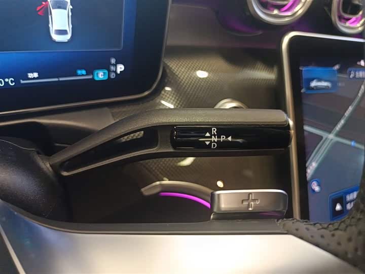 Фото 14 - Mercedes-Benz C-Class