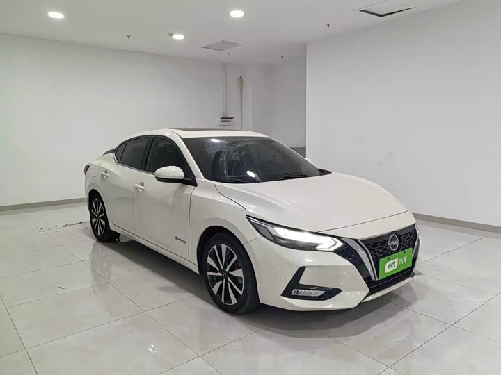 Фото 2 - Nissan Sylphy