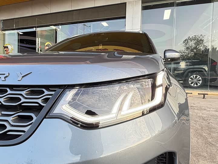 Фото 10 - Land Rover Discovery Sport