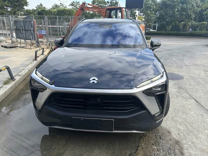 Фото 2 - Nio ES6