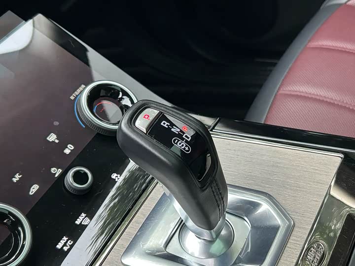 Фото 21 - Land Rover Range Rover Evoque L