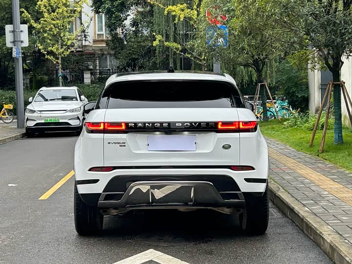 Фото 8 - Land Rover Range Rover Evoque L