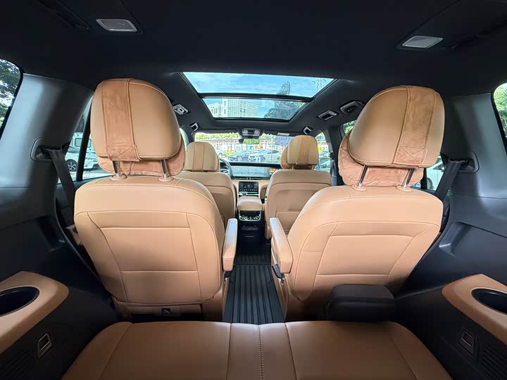 Фото 23 - LiXiang One