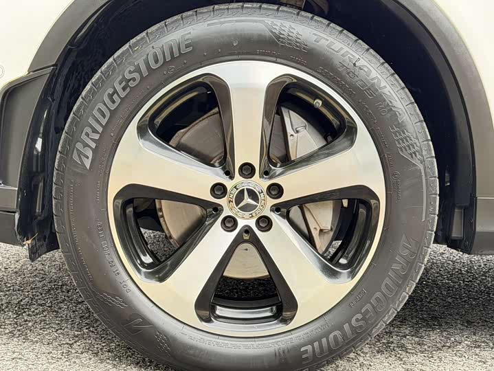 Фото 16 - Mercedes-Benz GLC-Class