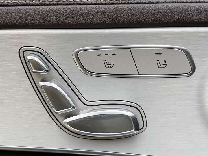 Фото 18 - Mercedes-Benz GLC-Class