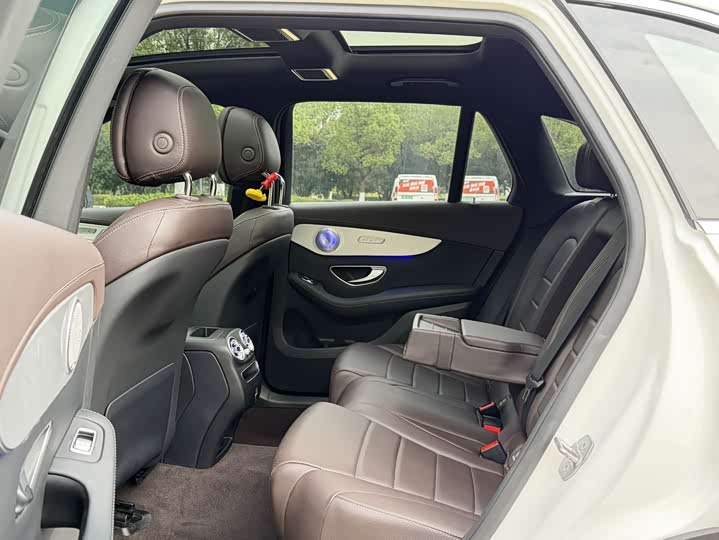 Фото 9 - Mercedes-Benz GLC-Class