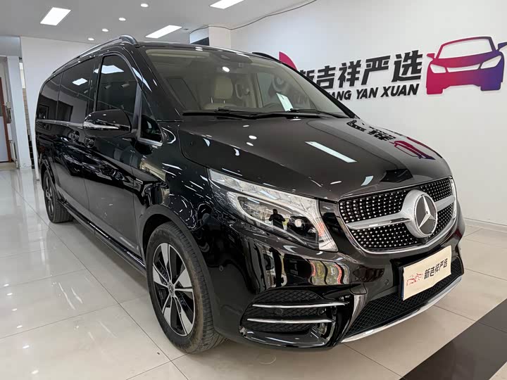 Фото 1 - Mercedes-Benz V-Class