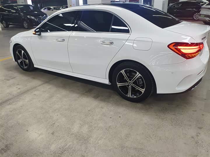 Фото 5 - Mercedes-Benz A-Class