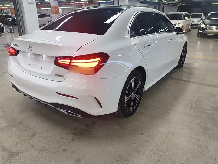 Фото 7 - Mercedes-Benz A-Class