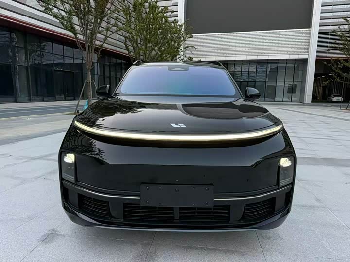 Фото 2 - LiXiang L7