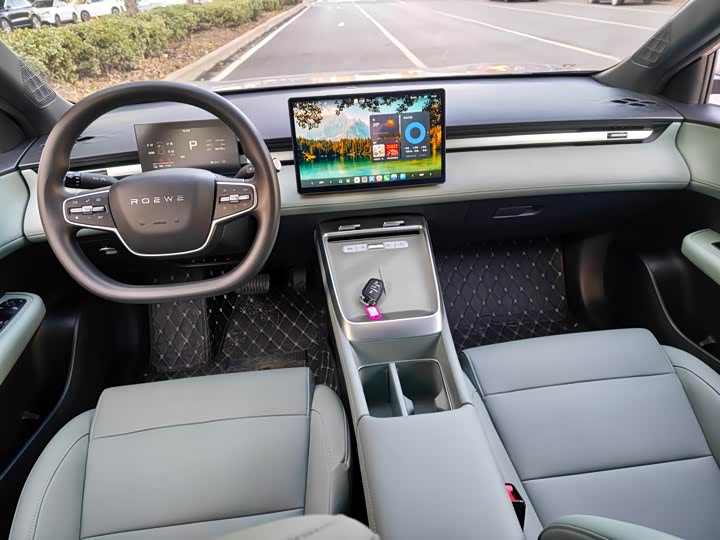 Фото 10 - Roewe D6