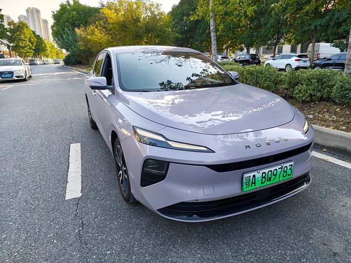 Фото 2 - Roewe D6