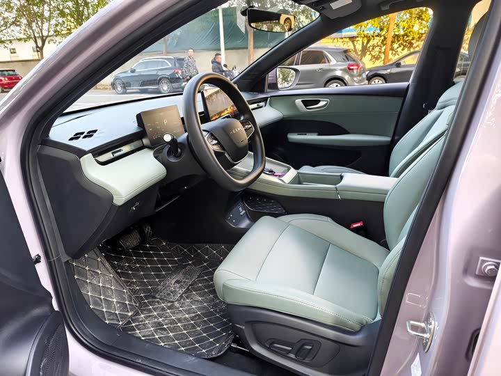 Фото 6 - Roewe D6