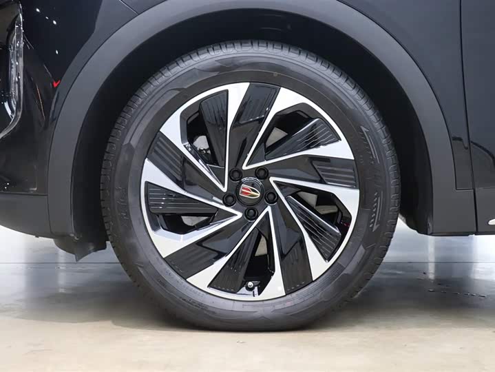 Фото 26 - Hongqi HS7 Hybrid