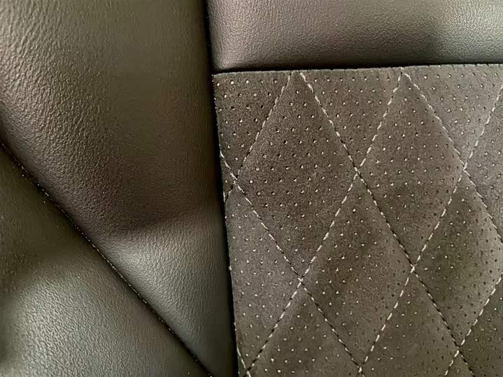 Фото 9 - Hongqi HS7