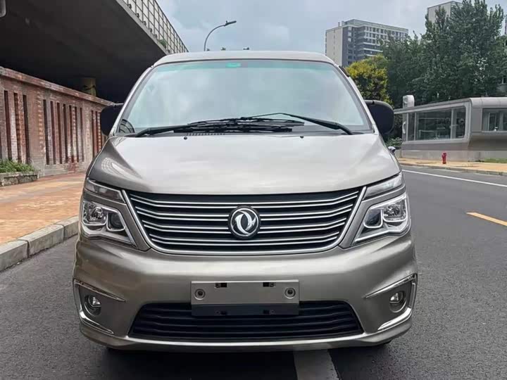 Фото 7 - Dongfeng Forthing Lingzhi M5